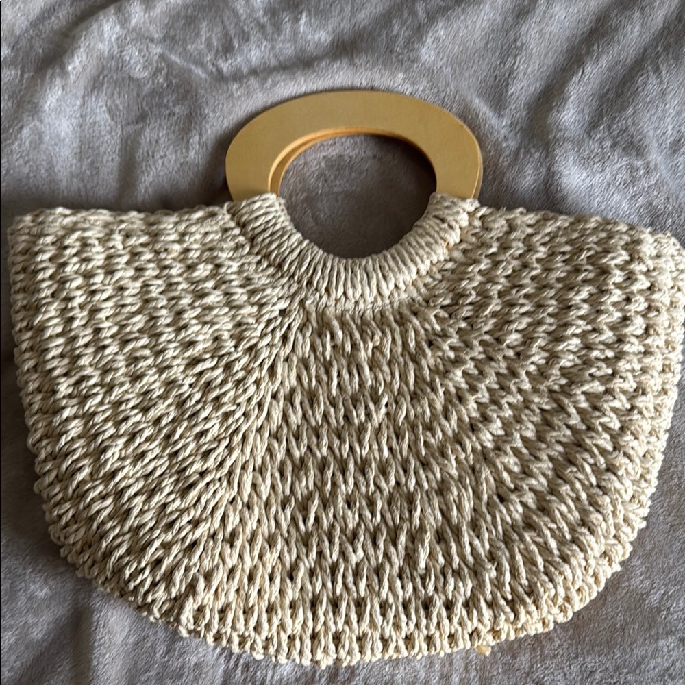 Elegant Cream Woven Handbag